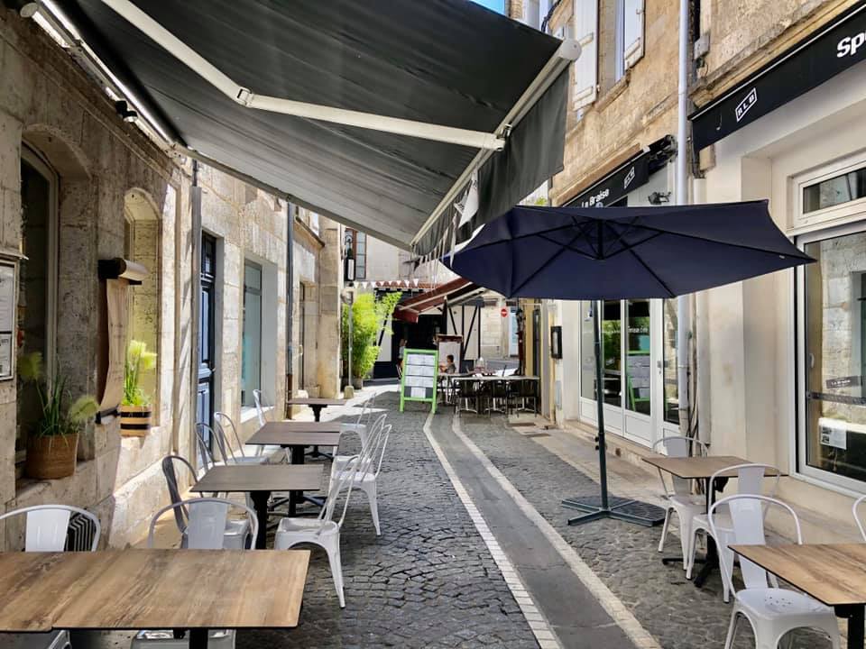Restaurant streets in Angouleme