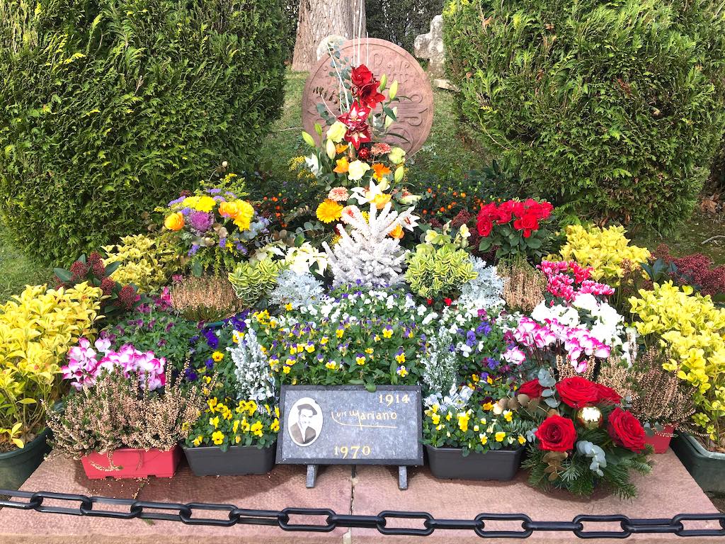 Grave of Luis Mariano in Arcangues