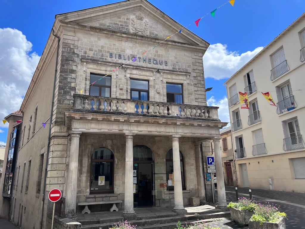 Parthenay Biblioteque