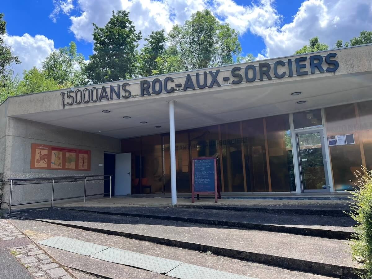Roc Aux Sorciers, Angles sur l'Anglin
